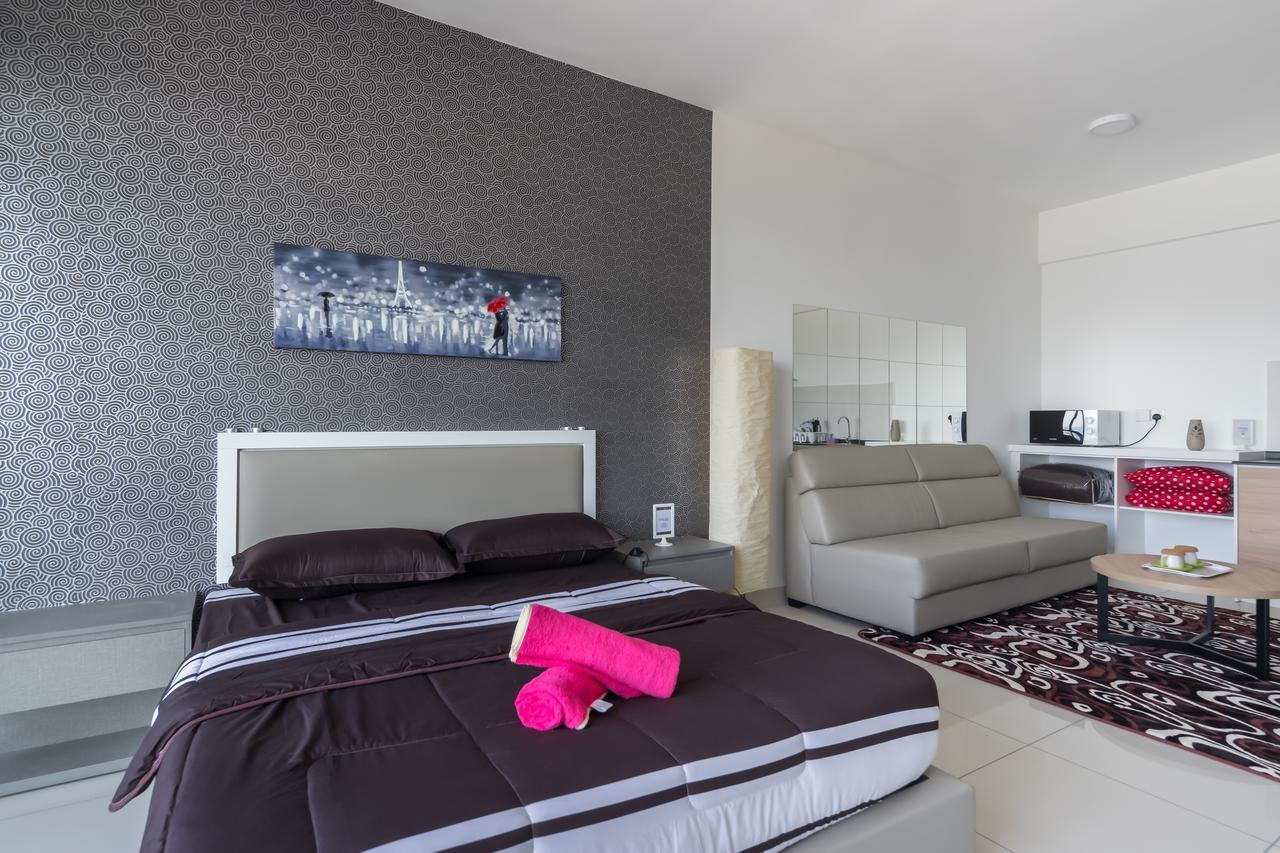 Comfort Zone Premium Guesthouse @ Evo Bangi Exterior photo