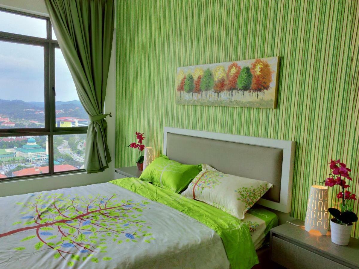 Comfort Zone Premium Guesthouse @ Evo Bangi Exterior photo