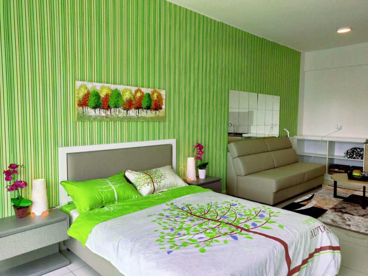 Comfort Zone Premium Guesthouse @ Evo Bangi Exterior photo